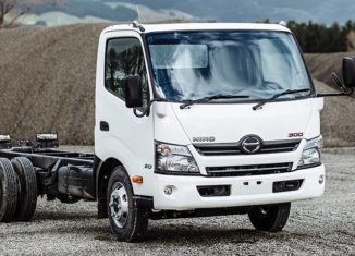 HINO REFRESHES APPEARANCE AND ADDS FEATURES TO POPULAR 300-SERIES MEDIUM TRUCK RANGE