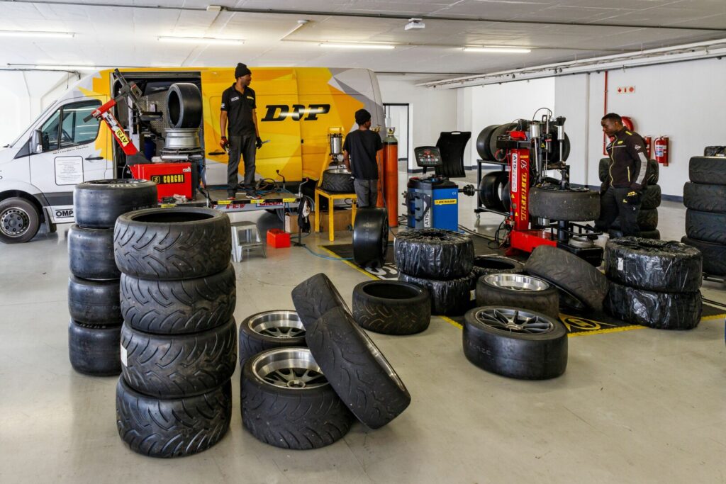SAES extends relationship with ATS motorsport and dunlop tyres