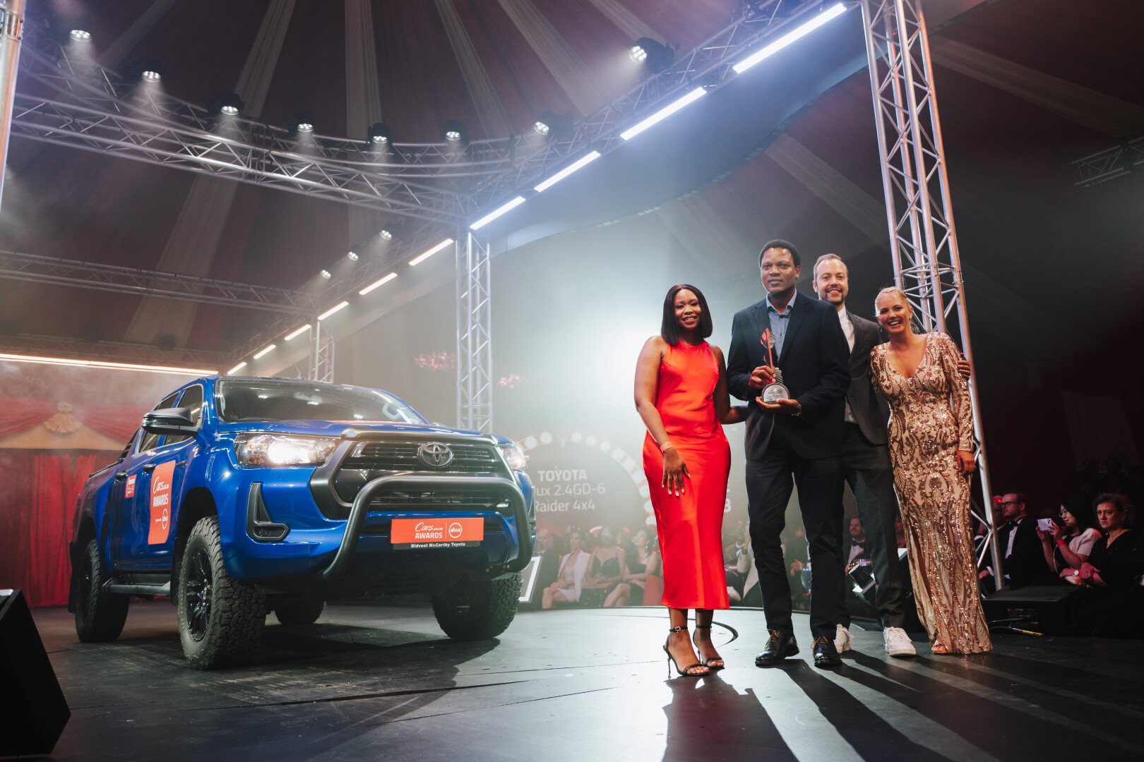 CarsAwards - Toyota Hilux (2)