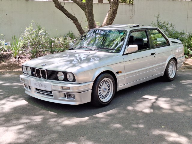 BMW 325iS Evo