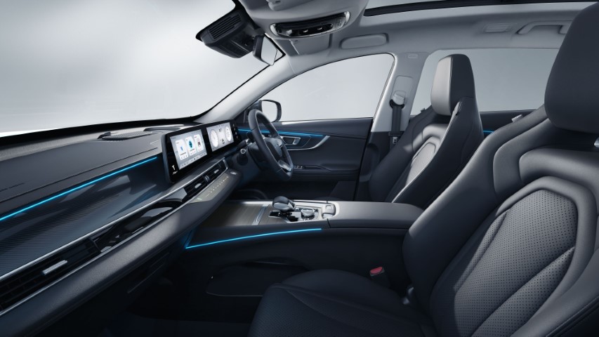 Interior2