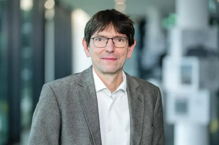 Volkswagen: christian struebel