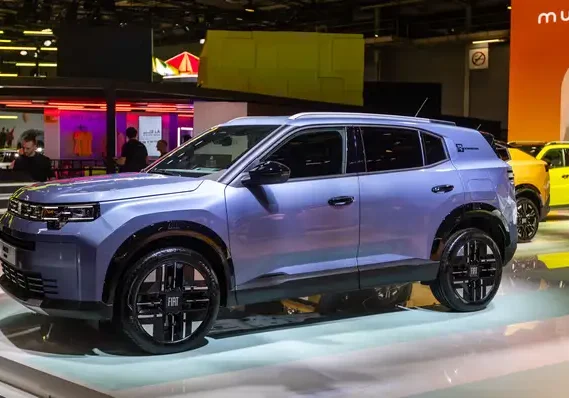 Fiat Brings a Modern Italian Piazza to the Paris Motor Show